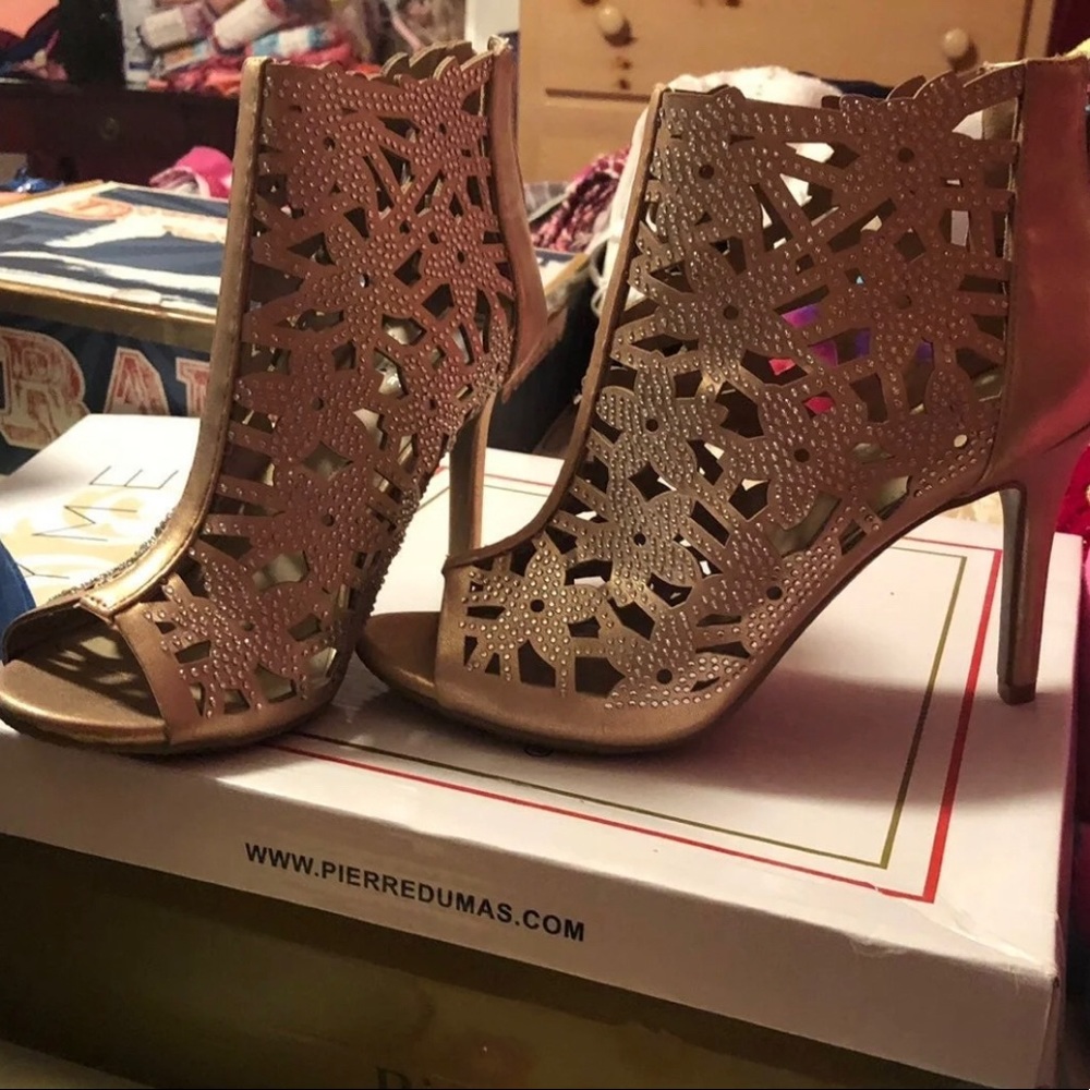 Sexy Gold Heels